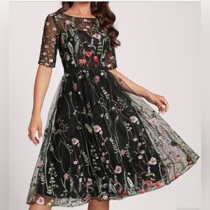 JJ’S House A-line Scoop Knee-Length Lace Cocktail Dress